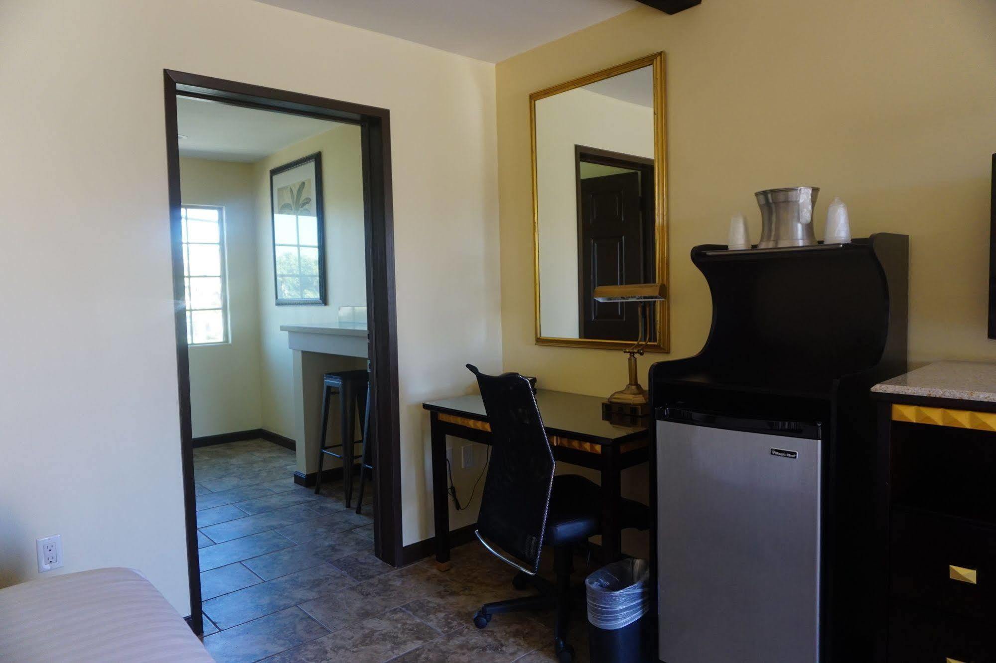 Tuscan Garden Inn Los Angeles Eksteriør bilde