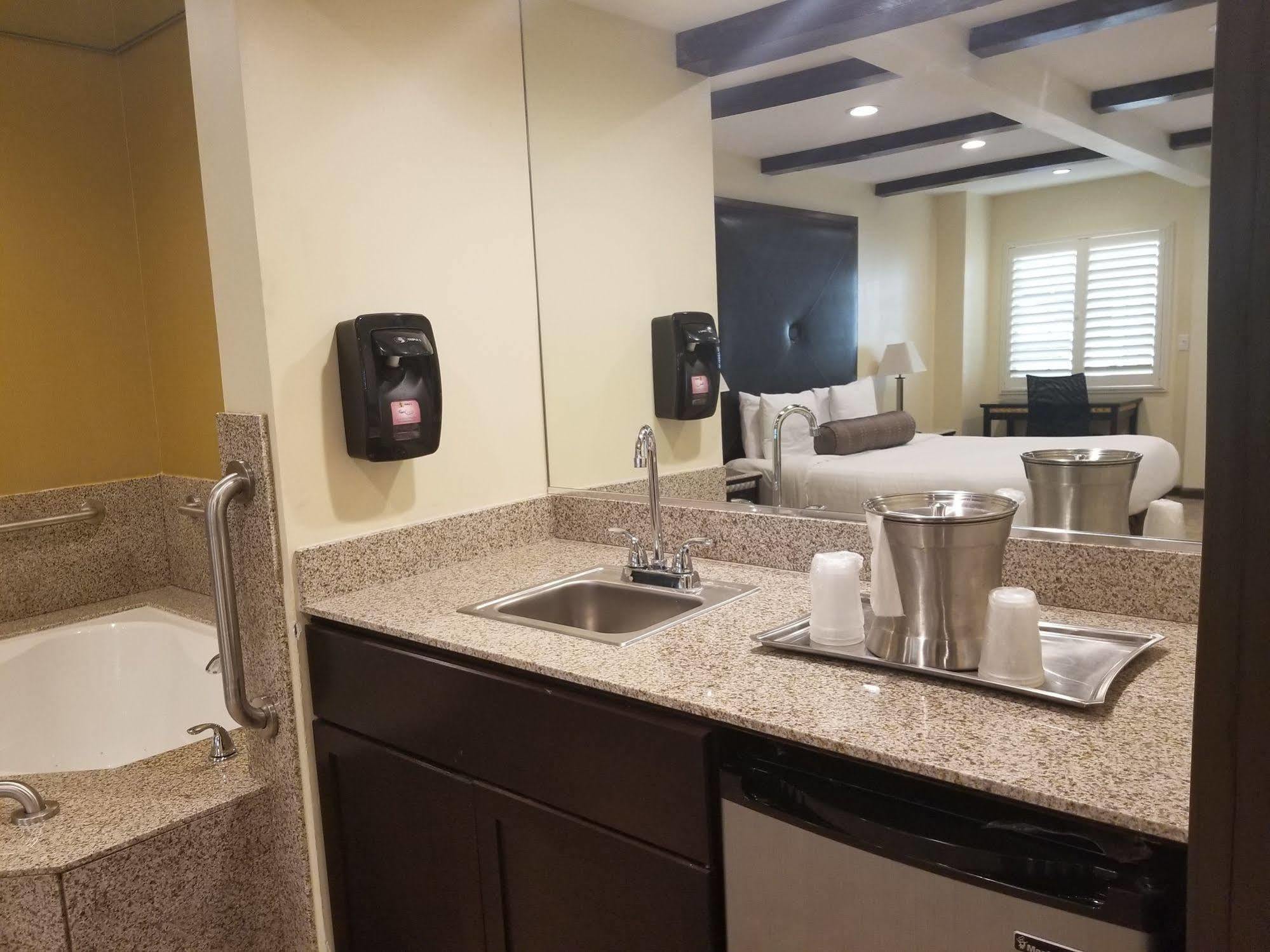 Tuscan Garden Inn Los Angeles Eksteriør bilde