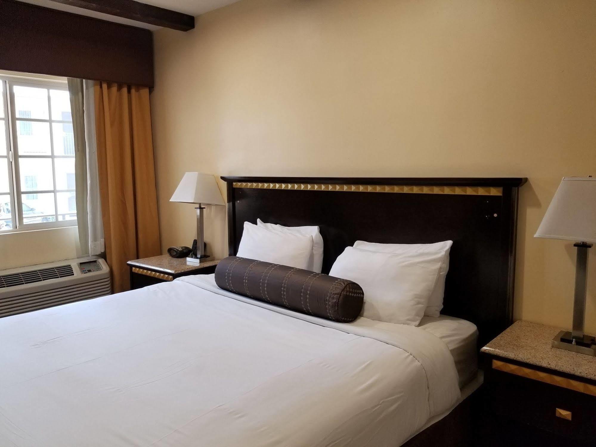 Tuscan Garden Inn Los Angeles Eksteriør bilde