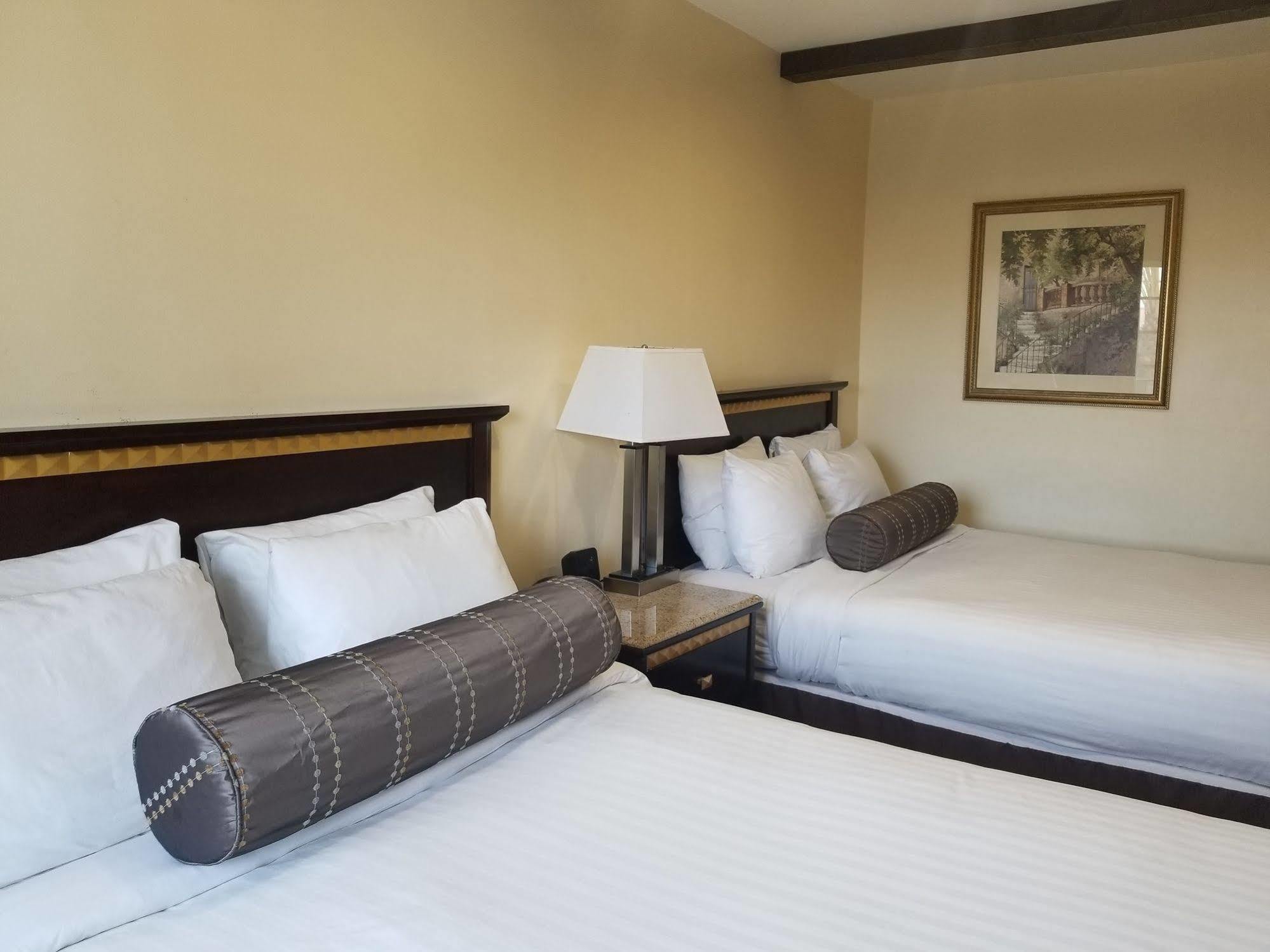Tuscan Garden Inn Los Angeles Eksteriør bilde